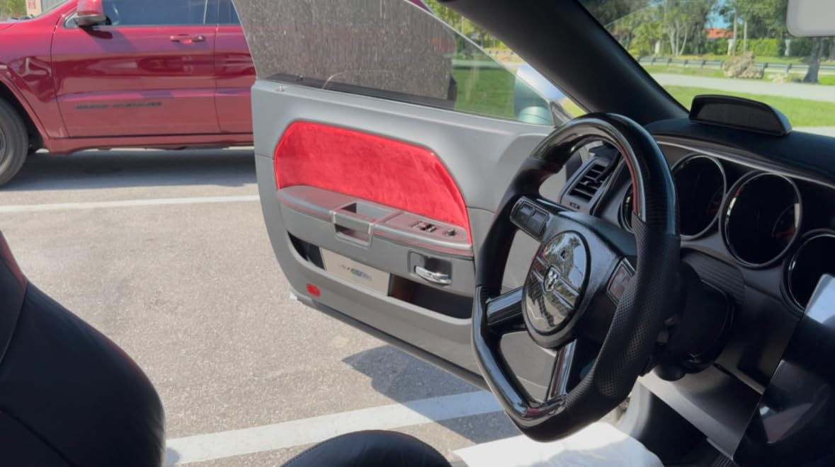 Alcantfabric Yapışkanlı Alcantara Kumaş Kaplama Kırmızı